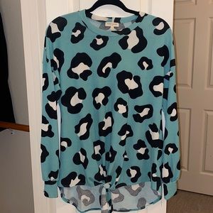 Long sleeve front tie too